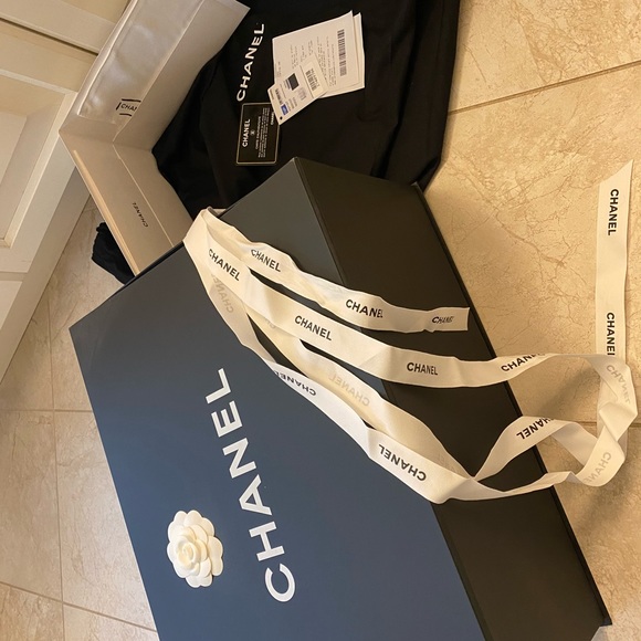 Chanel large shopping bag in blue - Picture 6 of 6